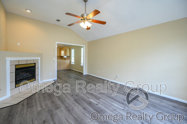 Building Photo - 6233 Covington Villas Dr