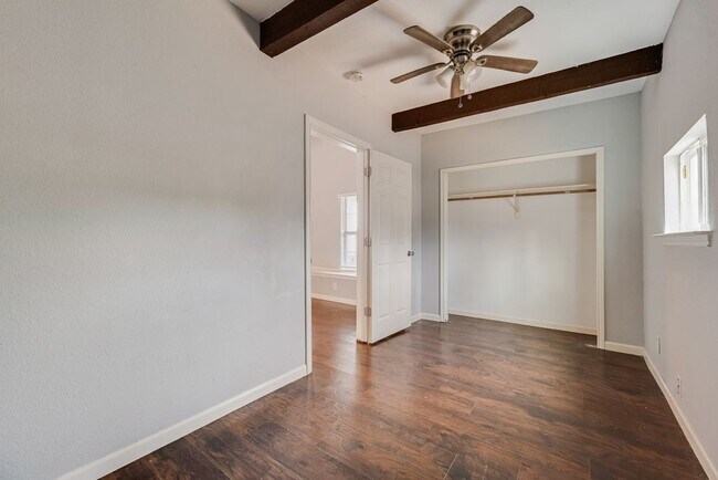 Foto del edificio - 500 E Main St