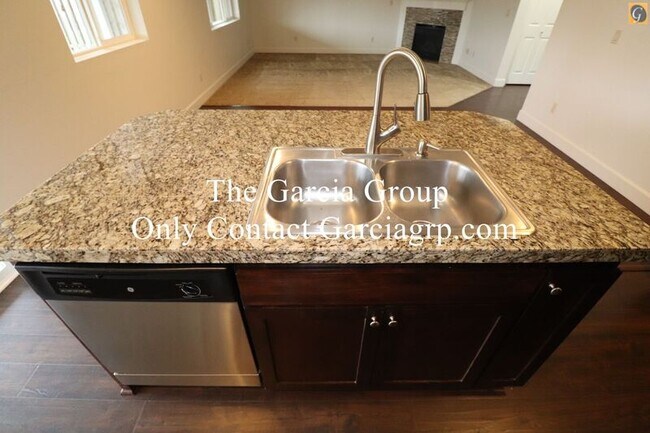 Foto del edificio - 1129 Lilac St