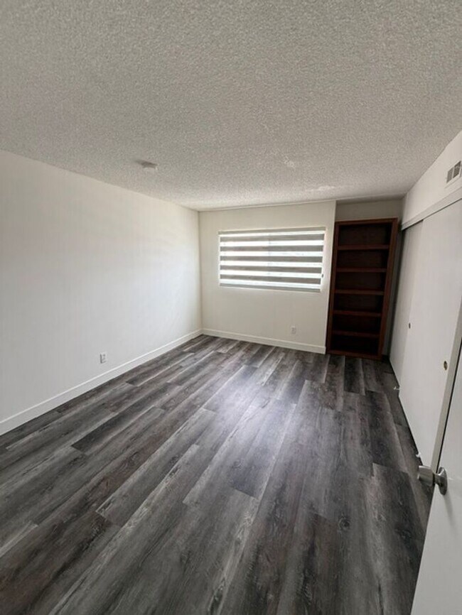 Foto del edificio - 1835 W 145th St