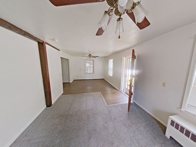 Building Photo - 3630 Colebrook Rd