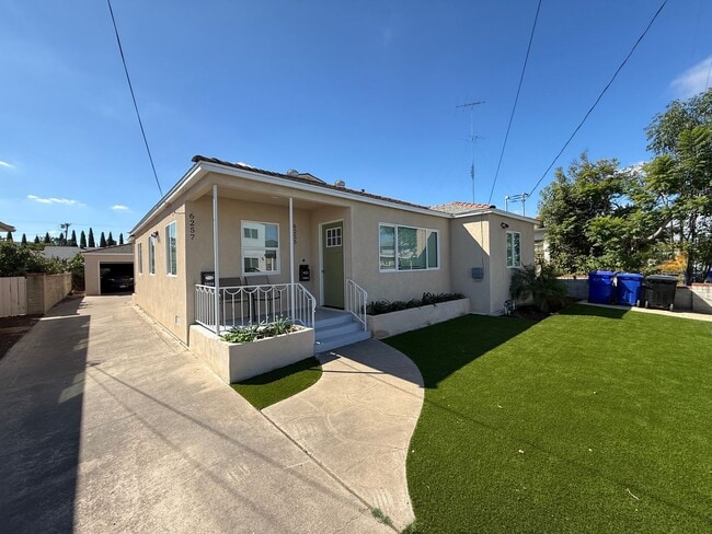Foto del edificio - Newly Renovated 5 bedroom house!
