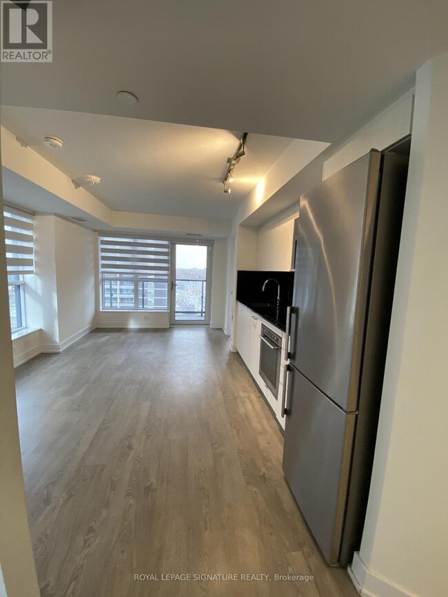 Building Photo - 5 Mabelle Ave