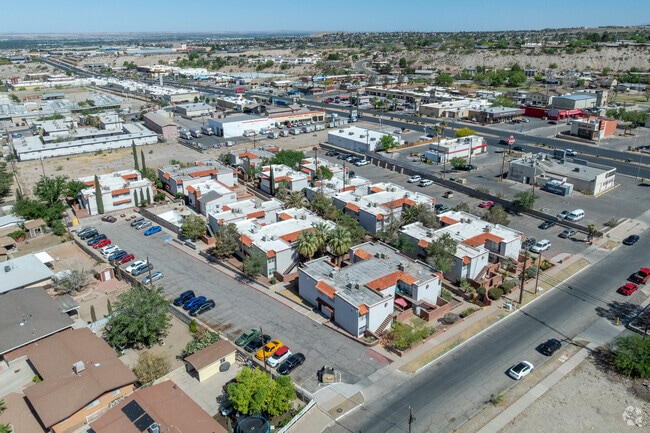 Apartamentos Villa De León - Villa De Leon Apartments