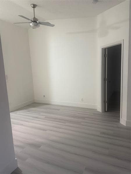 Foto del edificio - 3037 NW 92nd Ave