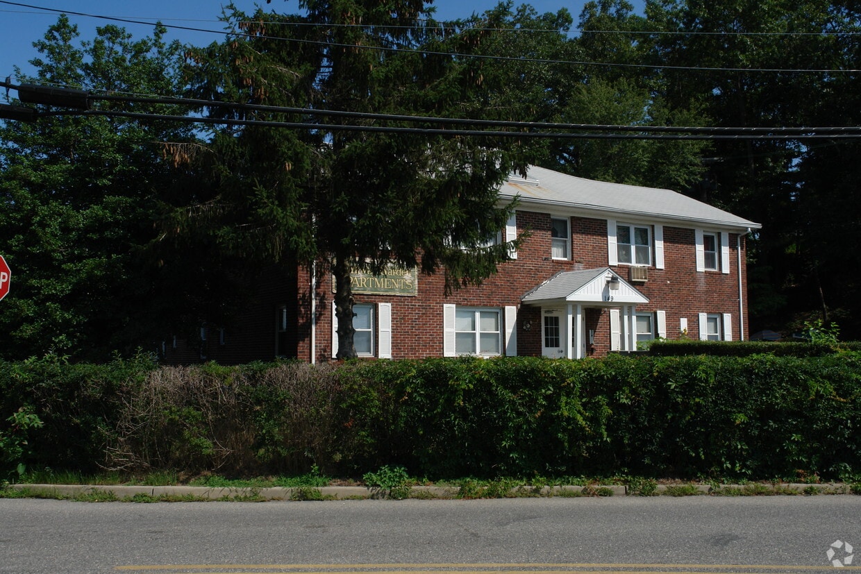 Primary Photo - 149 Lien St
