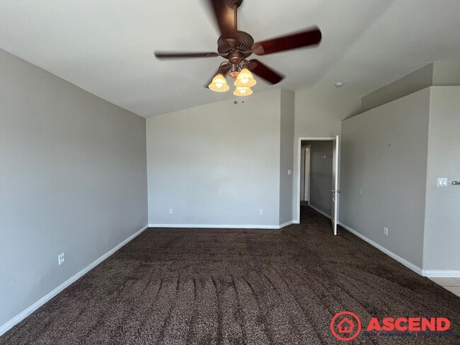 Building Photo - Stunning 5 Bedroom In Gated Community!