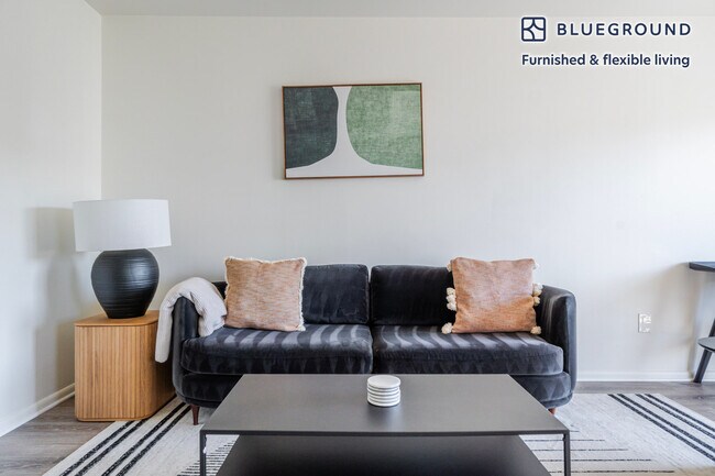 Foto del edificio - 2850 15th Ave W