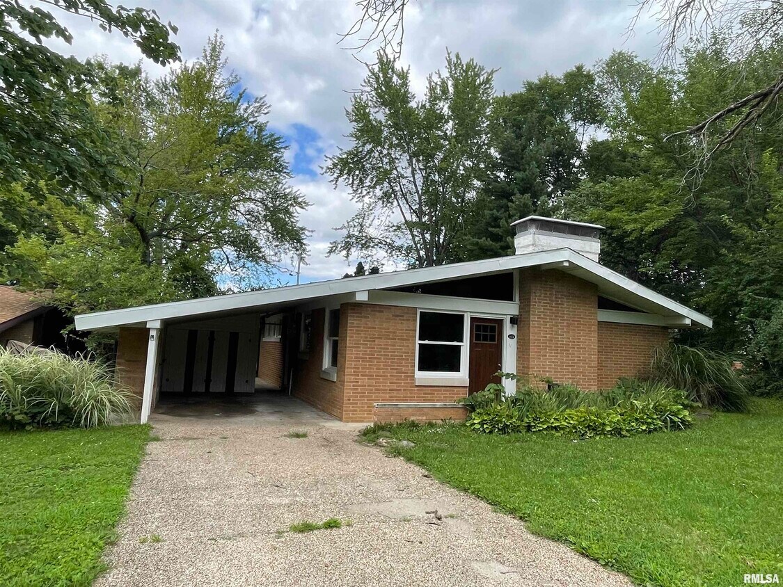 Primary Photo - 2219 North St