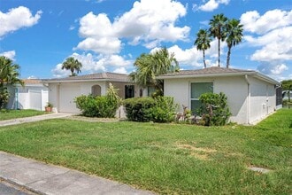 Building Photo - 7403 Populus Dr