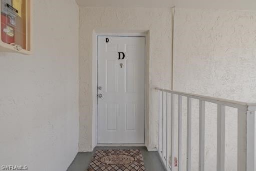 Foto del edificio - 12650 Kenwood Ln