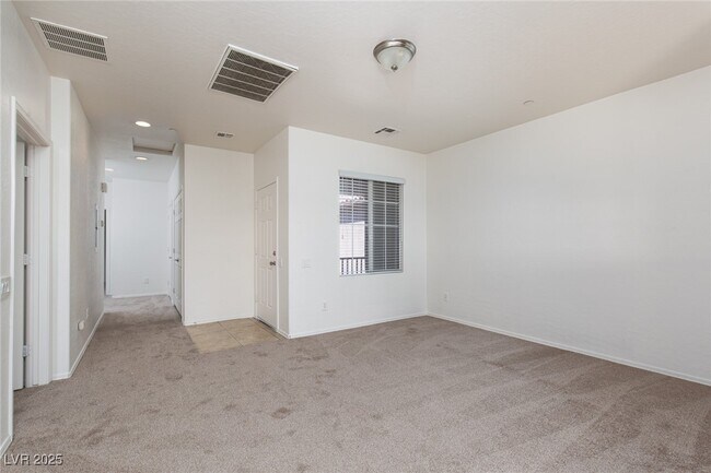 Foto del edificio - 8324 W Charleston Blvd