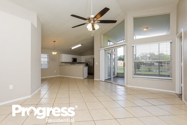 Foto del edificio - 2503 Quail Run Blvd N