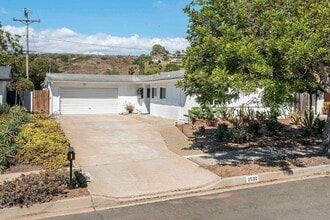 Building Photo - 2532 Borton Dr