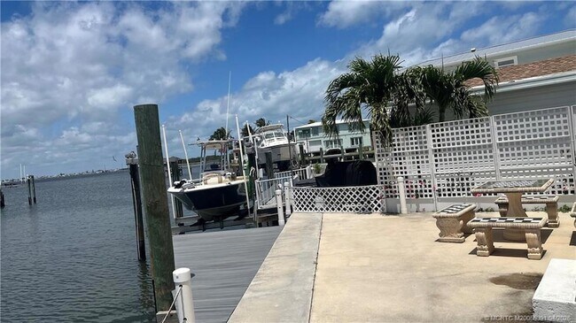 Foto del edificio - 10701 S Ocean Dr