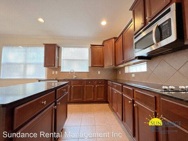 Building Photo - 3 br, 2.5 bath House - 379 Miranda Court