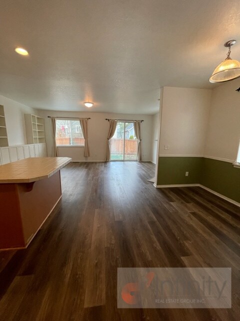 Building Photo - 21847 SW Vintner Ln