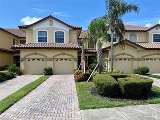 Building Photo - 8365 Miramar Way