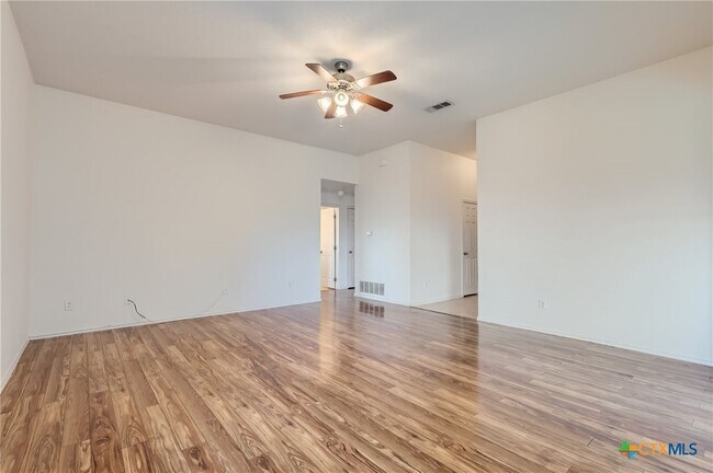 Building Photo - 200 Druse Ln
