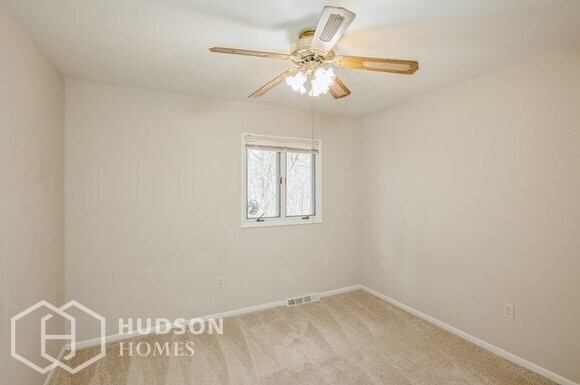 Foto del edificio - NOW AVAILABLE! 157 Tallow Wood Dr, Clifton...