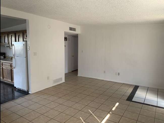 Foto del edificio - 2818 N Fontana Ave