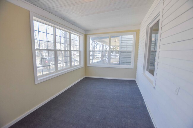 Building Photo - 417 N 4th St