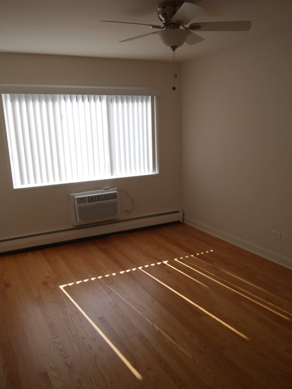 Building Photo - 490 St Moritz Dr