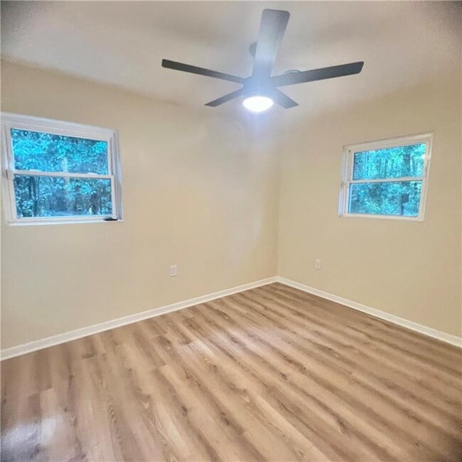 Foto del edificio - 2466 Madrid Dr