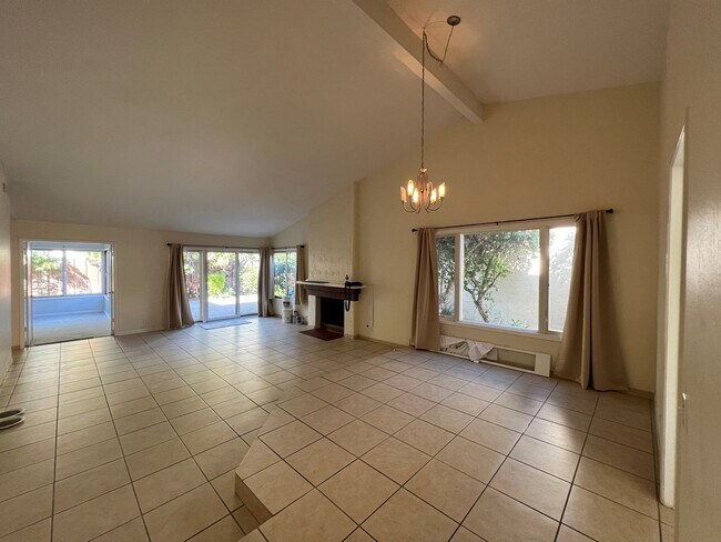 Foto del edificio - Redwood Shores Single Family Home