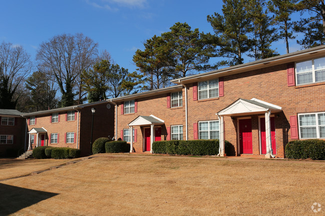 Whispering Pinese Apartaments - Bolden Pines Apartments