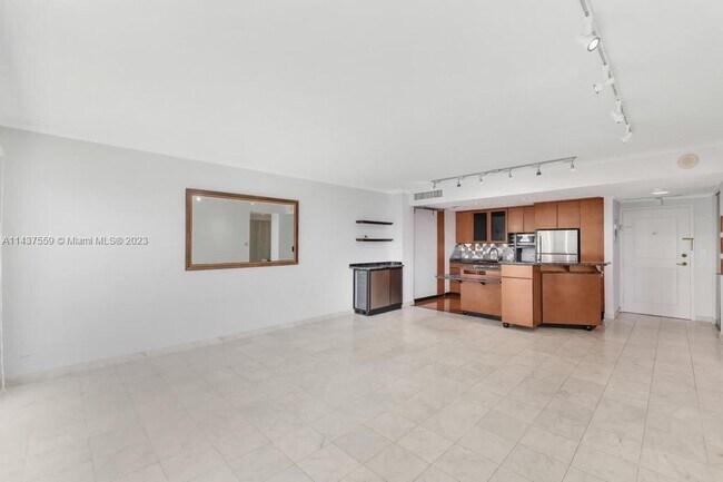 Foto del edificio - 2451 Brickell Ave