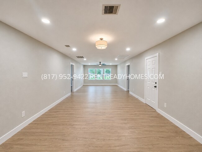 Foto del edificio - 4919 Dickens Rd