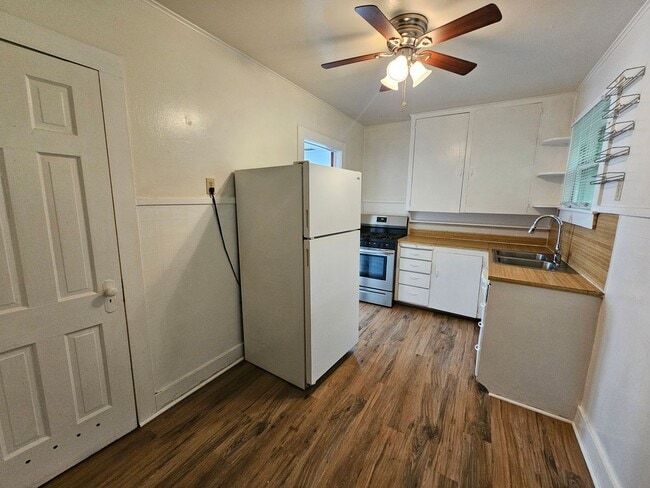 Foto del edificio - Ready for immediate move in! 2bed 1 bath a...