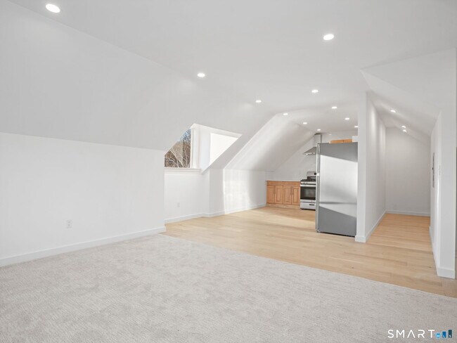 Foto del edificio - 54 Richmondville Ave