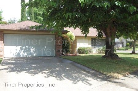 Primary Photo - 4736 Rustic Rd