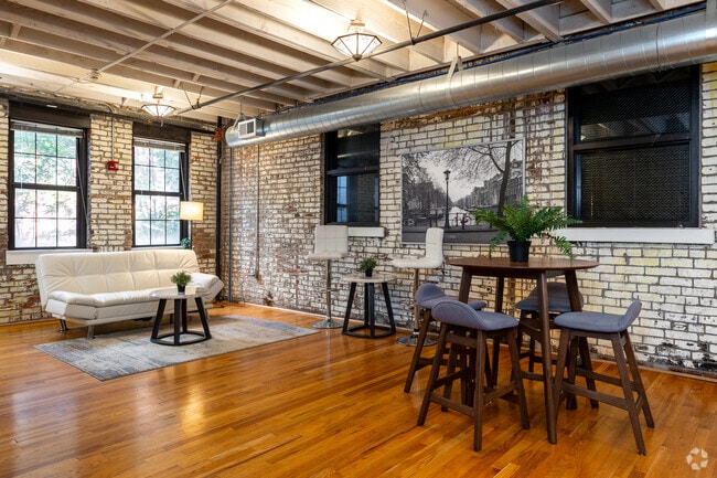 2nd Floor Lounge - Abernathy Lofts