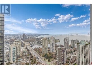 Building Photo - 1308 Hornby St