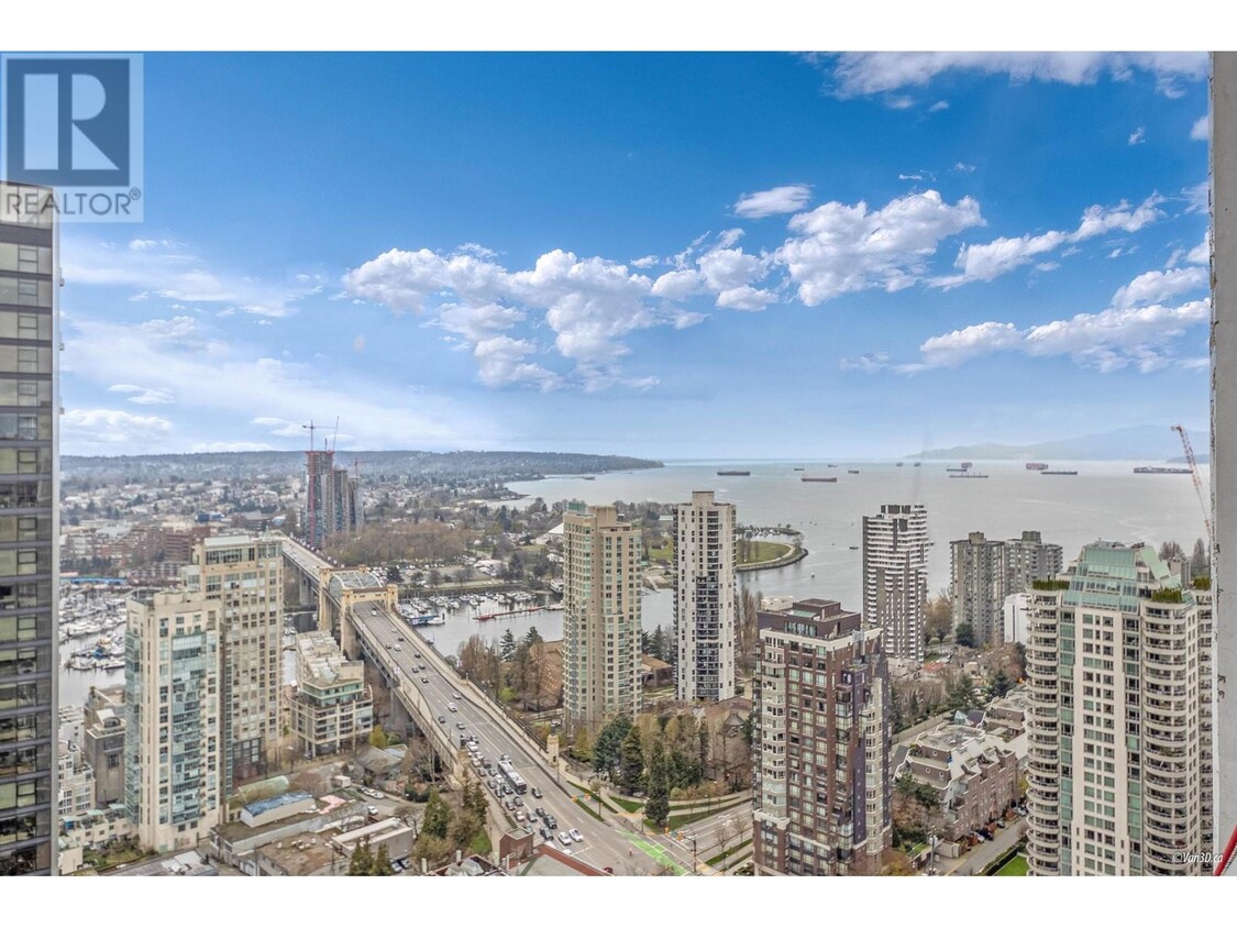 Primary Photo - 1308 Hornby St