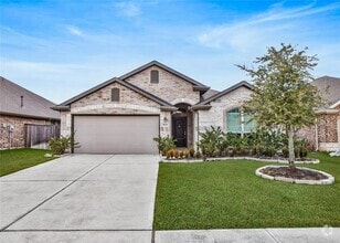Building Photo - 9539 Summer River Dr
