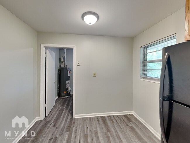 Building Photo - 626 Emerald Dr