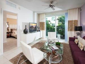 Foto del edificio - 1111 E Sunrise Blvd