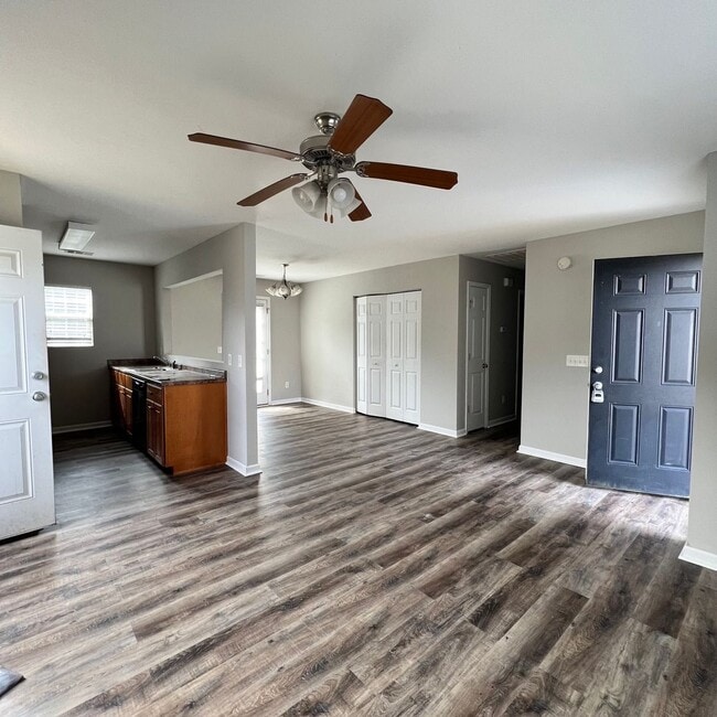 Building Photo - 6438 Swallowtail Dr