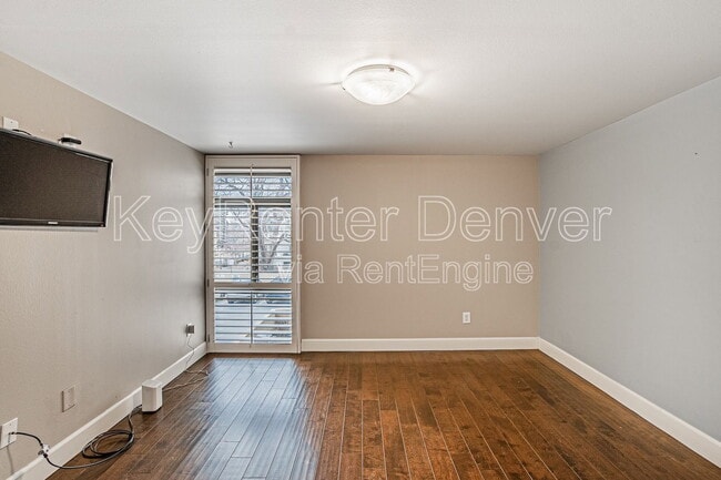 Photo - 800 N Pearl St Apartment