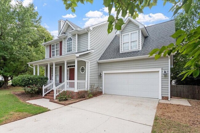 Foto del edificio - Spacious 4 Bedroom Raleigh Home - Fenced i...