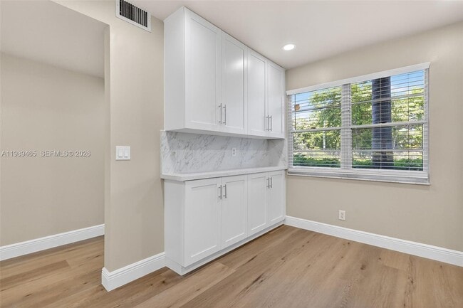 Foto del edificio - 12500 SW 5th Ct