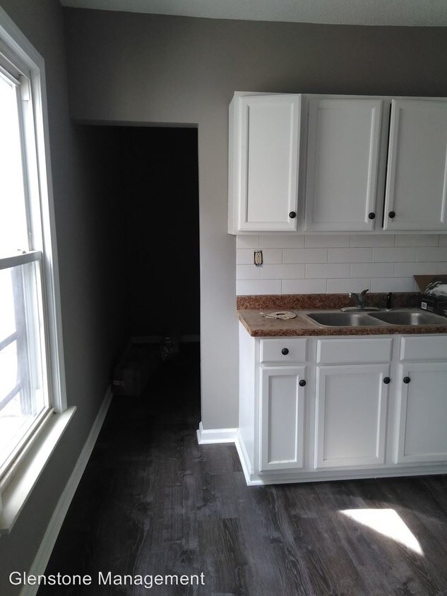 Primary Photo - 630 Stanley St