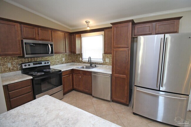 Building Photo - 6841 Melanie Dr