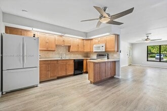 Building Photo - 1367 Riverside Cir