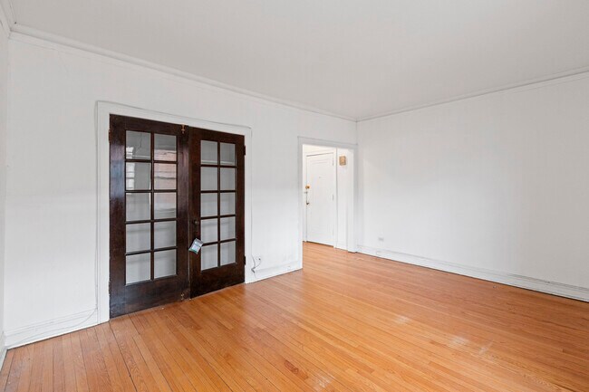 Foto del edificio - 4501 North Greenview-2E