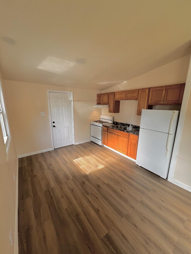 Foto del edificio - 214 W Worley St